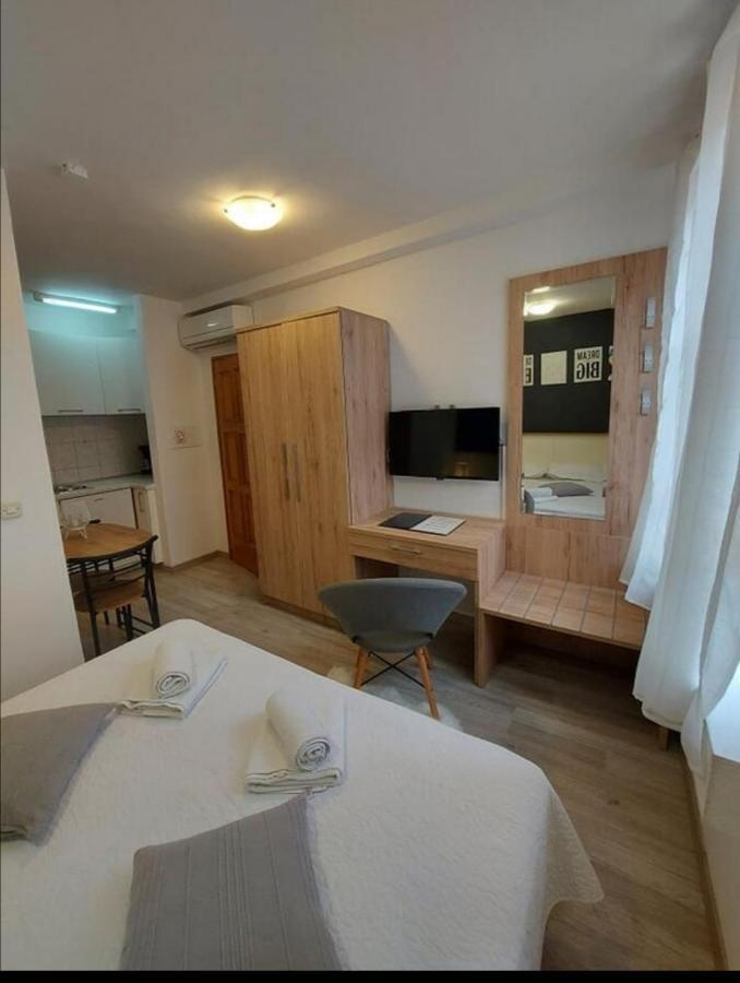 Apartment Palace Stafileo Trogir