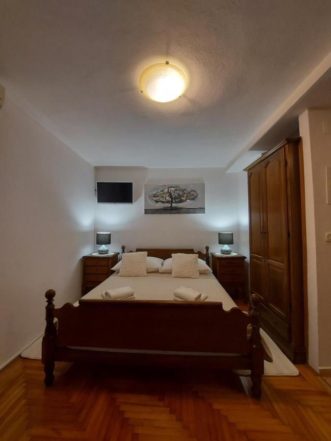 Palace Stafileo *