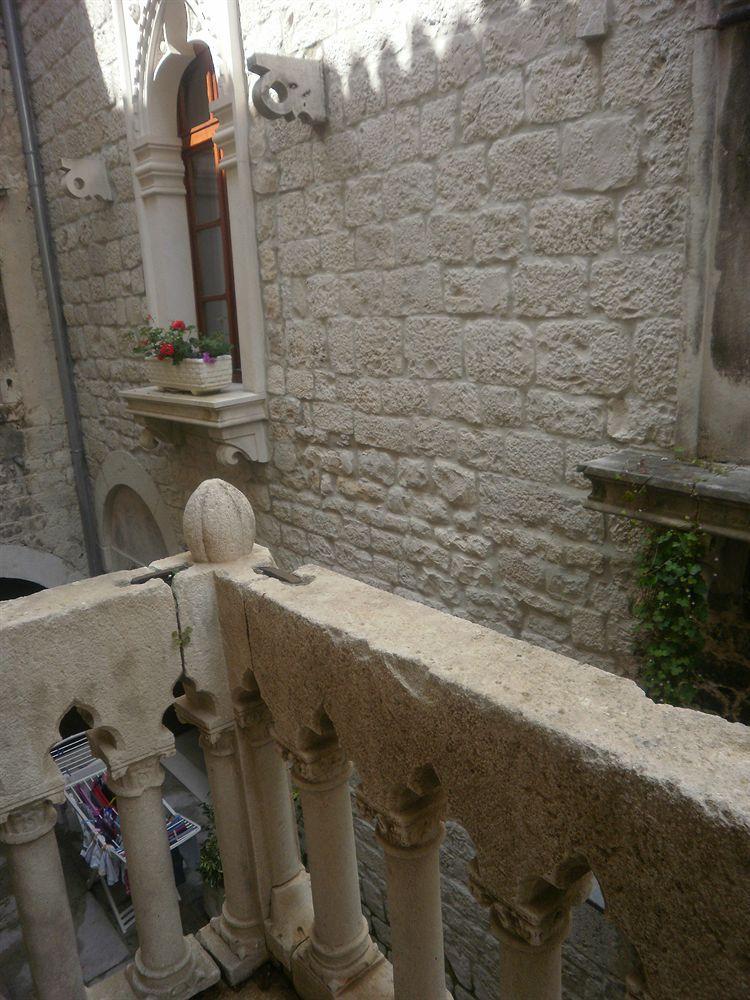 Palace Stafileo * Trogir