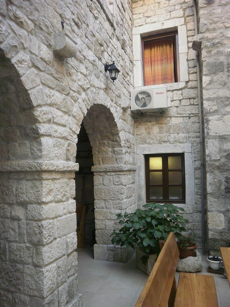 Apartment Palace Stafileo Trogir