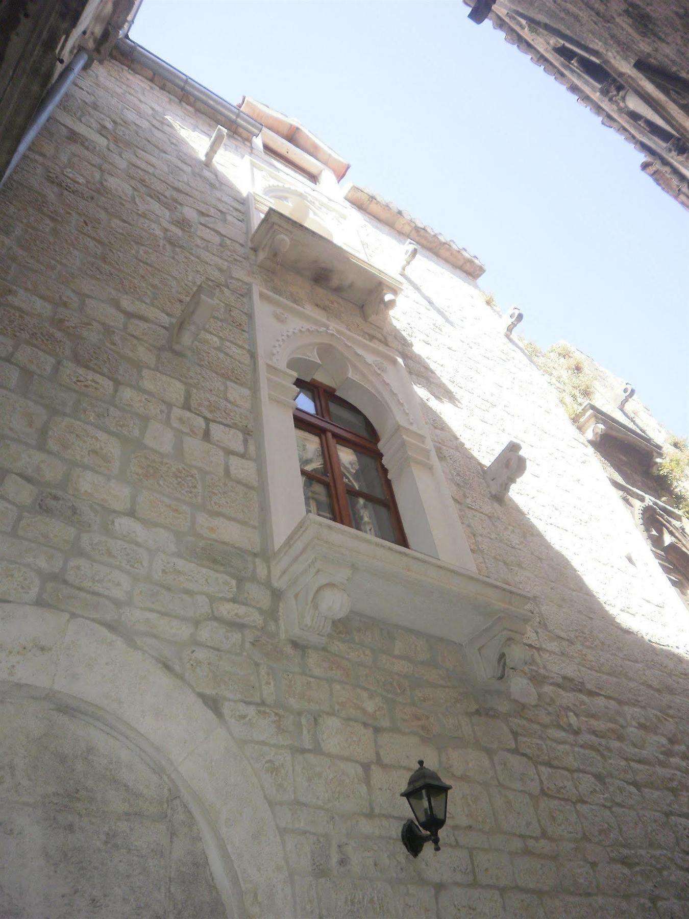 Apartment Palace Stafileo Trogir