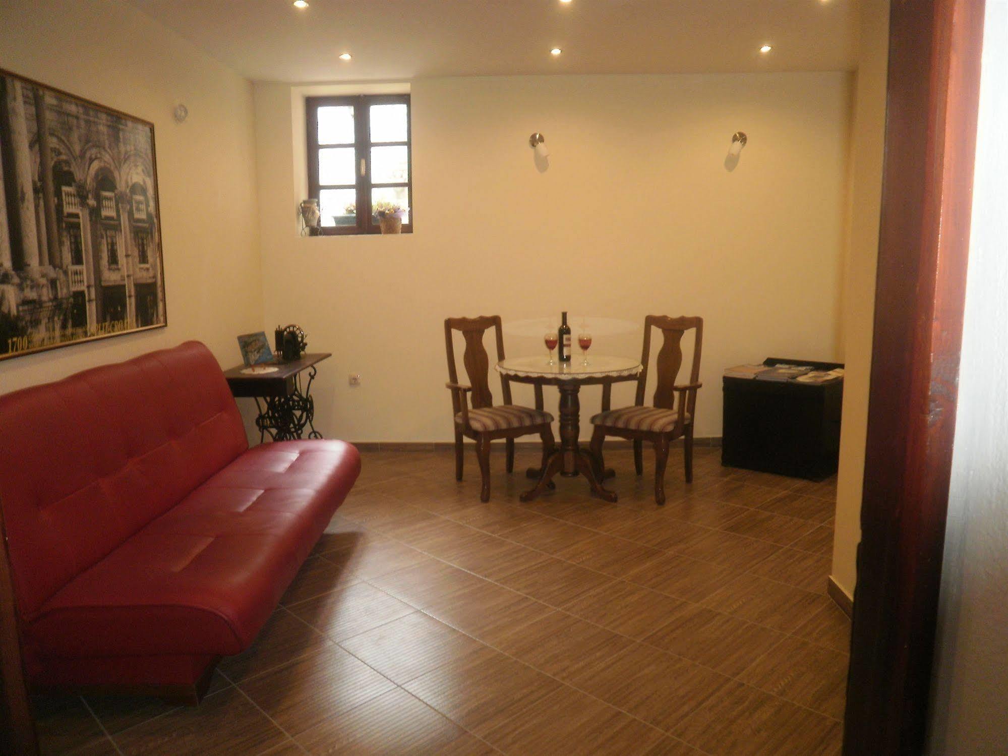 Palace Stafileo * Trogir
