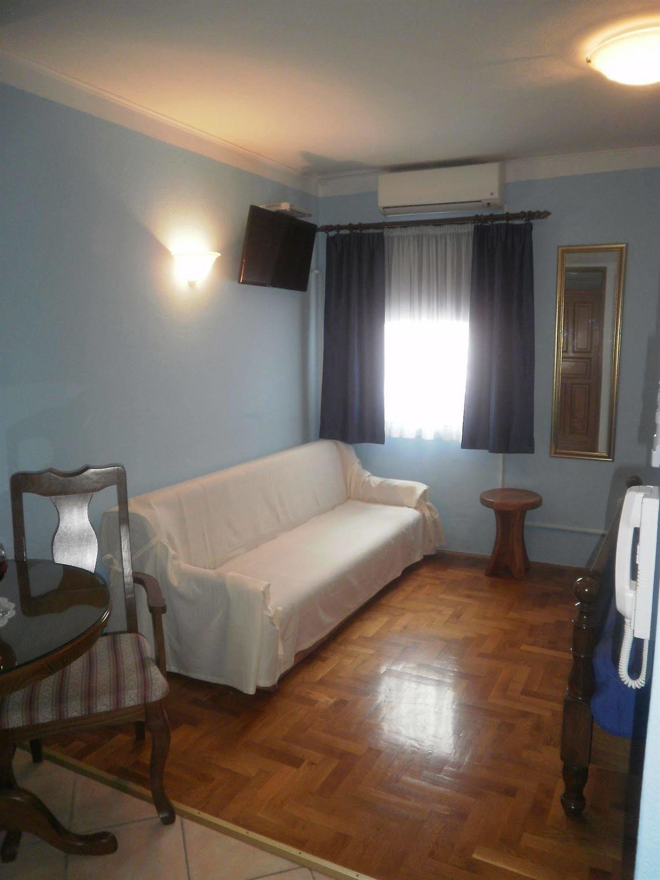 Palace Stafileo Apartment