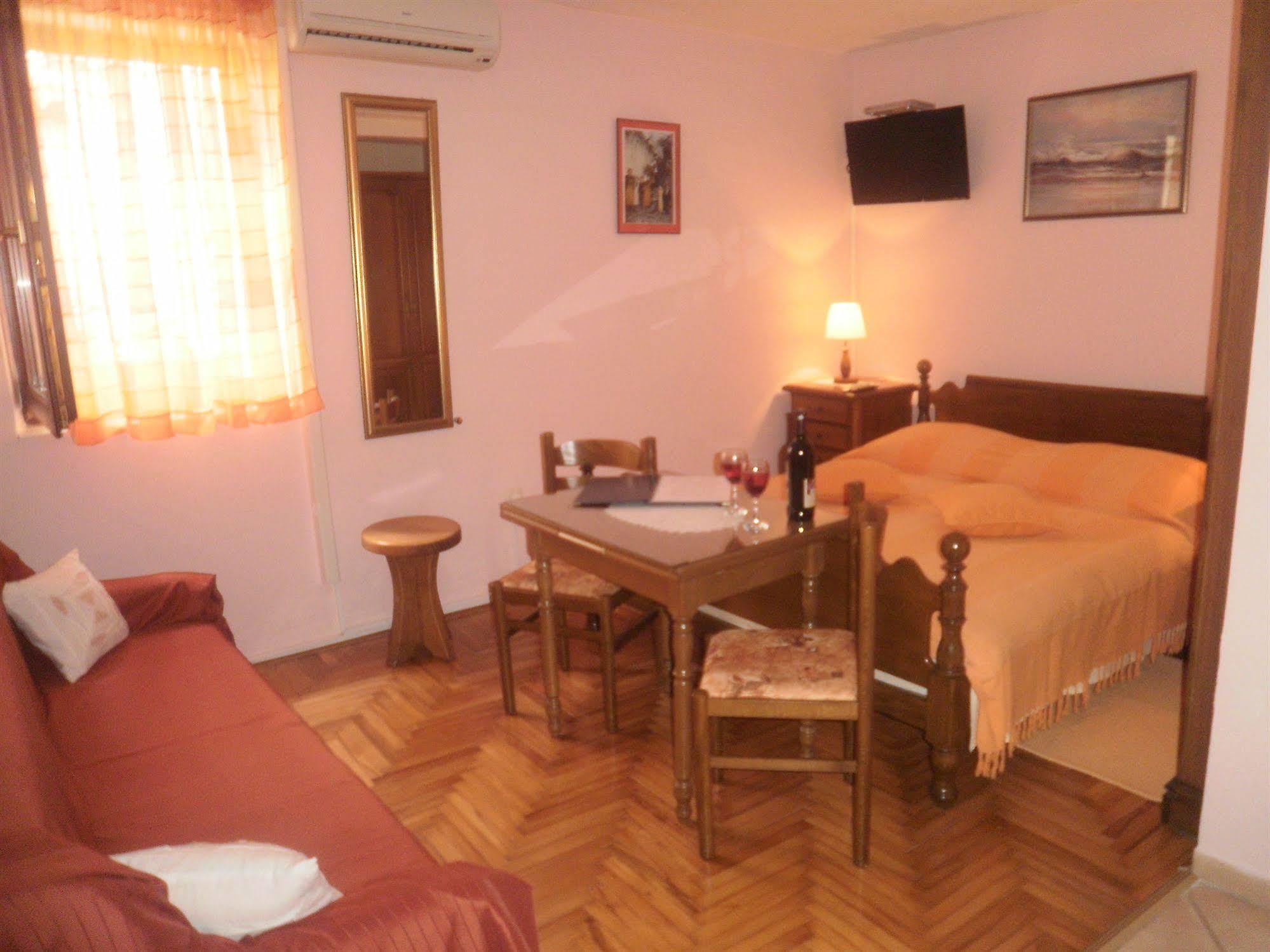 Palace Stafileo Apartment *