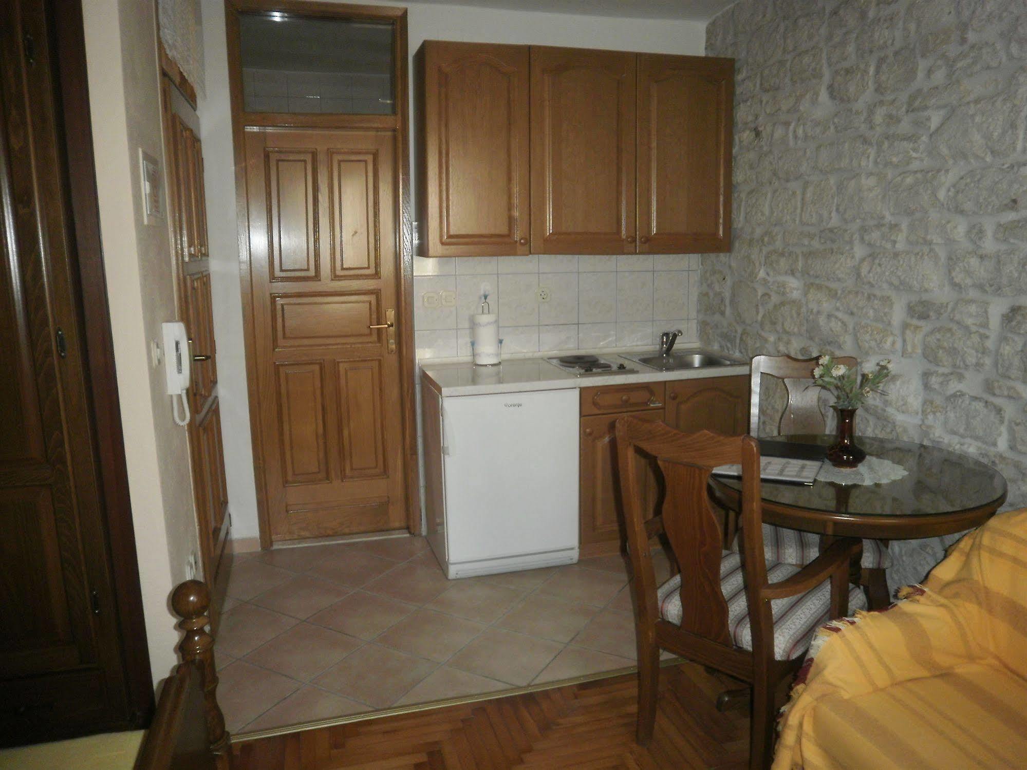 Apartment Palace Stafileo