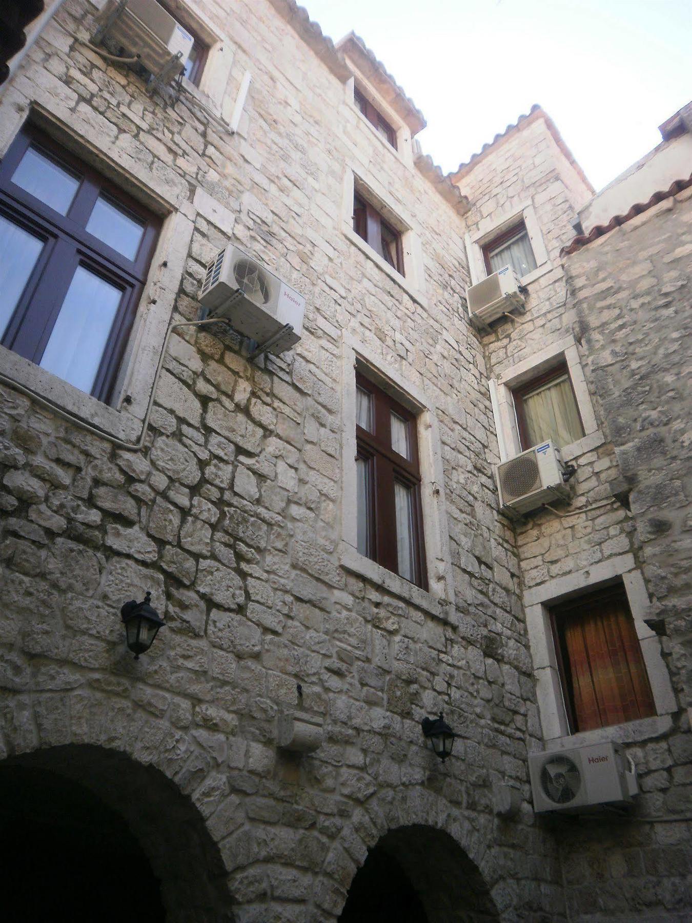 Palace Stafileo *