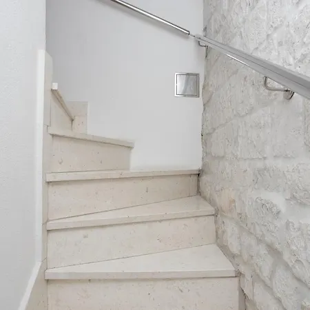 Palace Stafileo Apartment Trogir Exterior photo